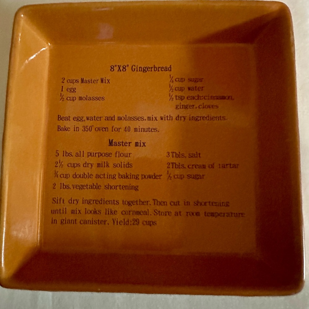 NWT Gingerbread Ceramic Baking Dish 8x8 | Cute Dessert Pan | Holiday Kitchen - Picture 5 of 7